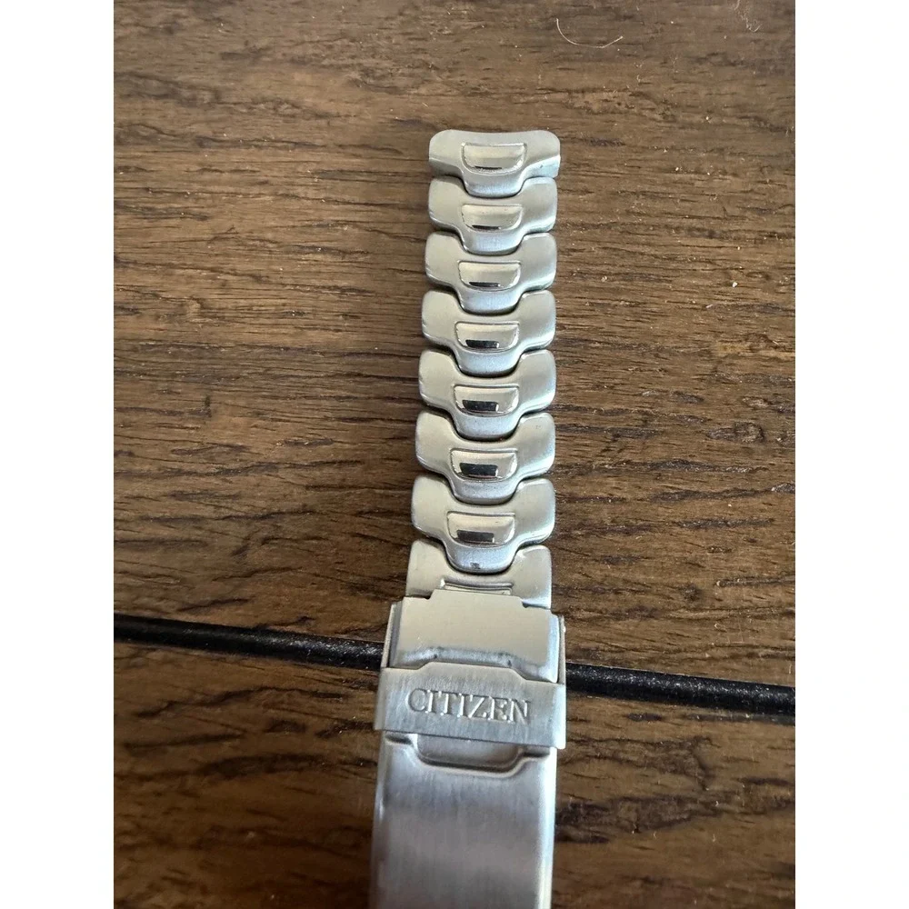 Citizen watch band